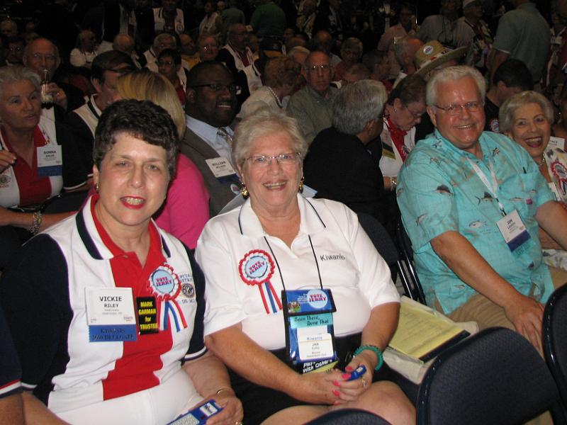 IMG_3788.JPG - Jan Dudey feels better now.